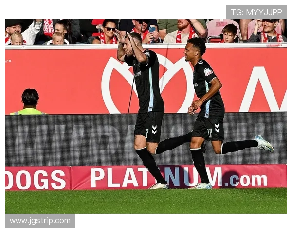 足球门户指出不莱梅租借失误案